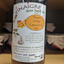 VINAIGRE THYM, ORTIE, AIL, CAPUCINE